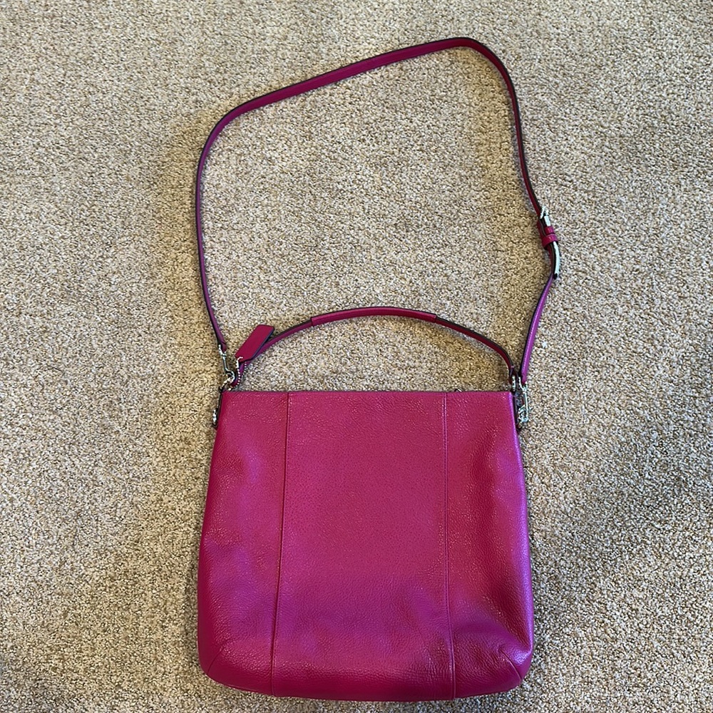 Coach Purse Fuchsia (brand new) - Picture 2 of 4